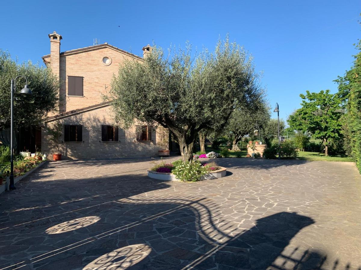 Guest House Vagamondo Fano Exteriör bild